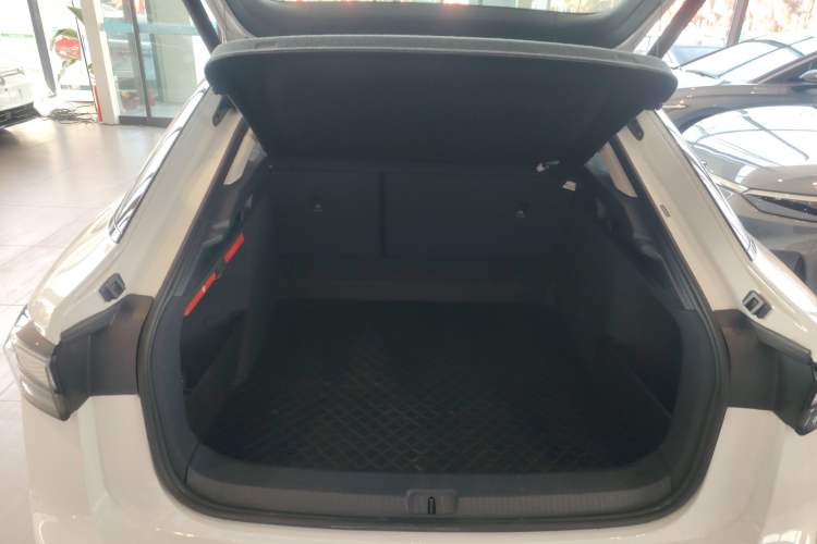 Used Volkswagen ID.7 VIZZION 2024 AIR model