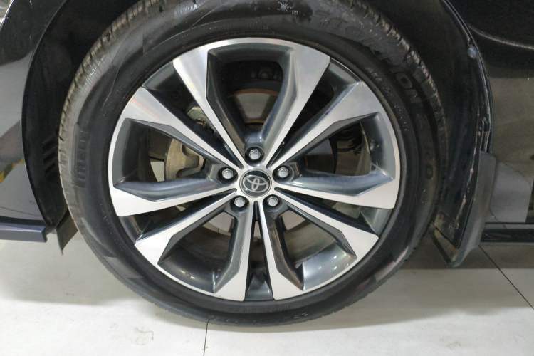 Used Toyota Granvia 2022 2.5L Hybrid Prestige Edition
