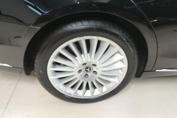 Used Mercedes-Benz S-Class 2019 S 320 L
