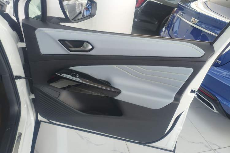 Used Volkswagen ID.4 X 2024 Pure & Smart Edition
