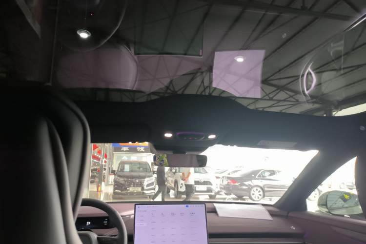 Used Xiaomi Auto SU7 2024 Rear-Drive Long-Range Intelligent Driving Version
