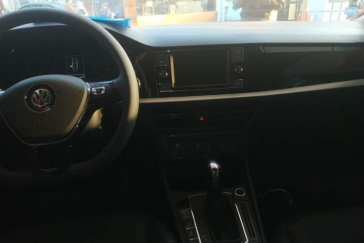 Used Volkswagen Lavida 2019 1.5L Automatic Comfort Edition China VI Standard