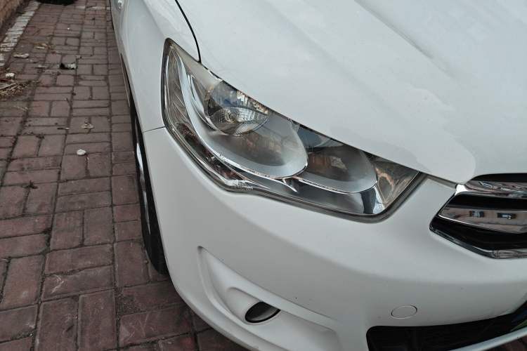 Used Citroen Elysee 2014 1.6L Manual Fashion Model CNG
