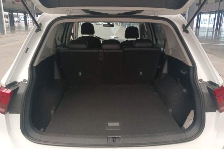 Used Volkswagen Tiguan L 2018 330TSI Automatic Two-Wheel Drive Luxury Edition