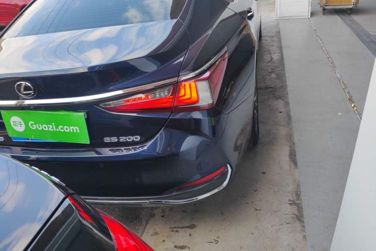 Used Lexus ES 2020 200 Excellence Edition