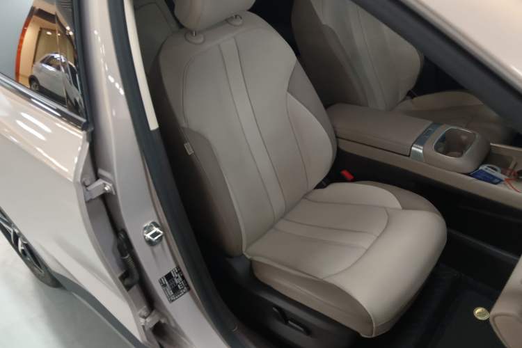 Used MG ES5 2025 525max Rear-Drive Intelligent Driving Version
