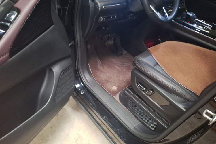 Used GAC Trumpchi M8 2024 Master Series 400T Prestige Edition
