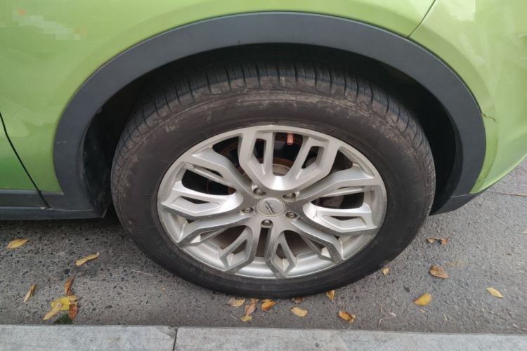 Used Land X7 2015 2.0T Panoramic Prestige Edition
