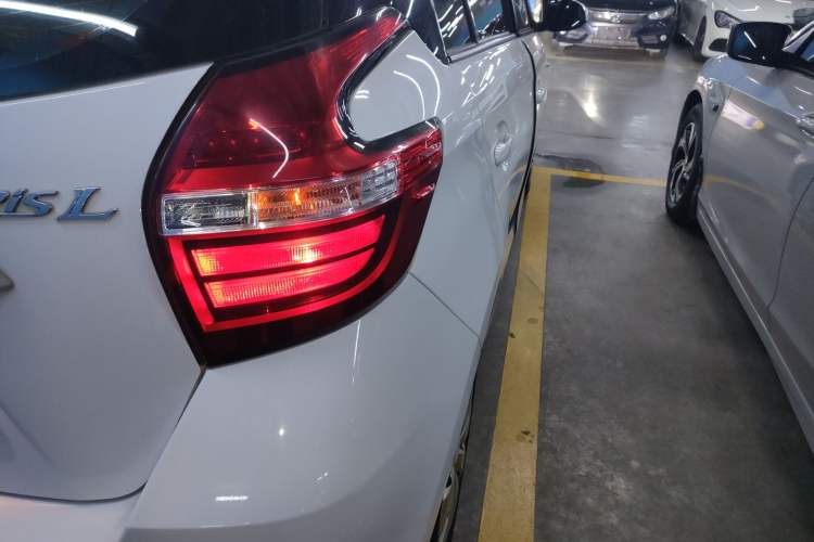 Used Toyota YARiS L 2016 Revised 1.5E CVT Charming Edition