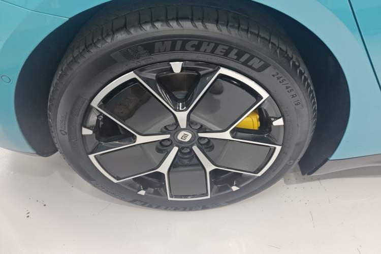 Used  SU7 2024 Four-Wheel Drive Ultra-Long Range Advanced Intelligent Driving Max Edition
