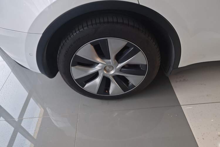 Used Tesla Model Y 2022 Rear-Wheel-Drive Version