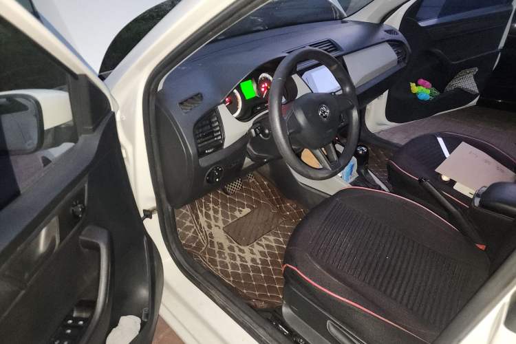 Used Skoda Fabia 2017 1.4L Automatic Car Enjoy Edition