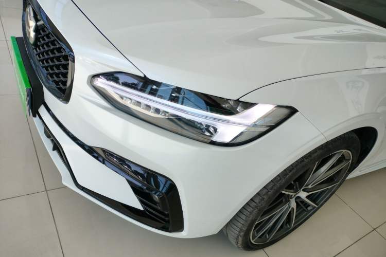 Used Volvo S90 2021 B5 Zhiyi Sport Edition
