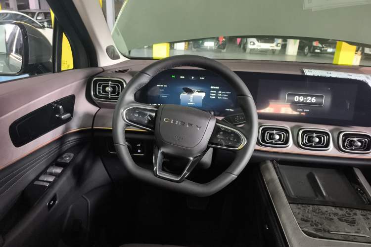 Used Chery Tiggo 9 C-DM 2025 1.5T 106KM Enjoy Edition 7 Seats Lithium Iron Phosphate
