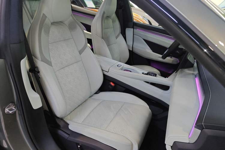 Used Zeekr 001 2024 WE Edition 100 kWh Rear-Drive
