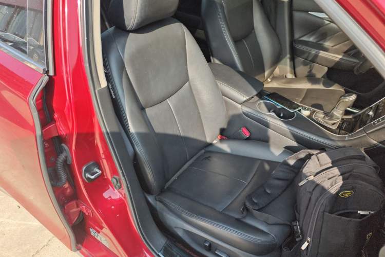 Used Infiniti Q50L 2018 2.0T Comfort Edition China V Standard
