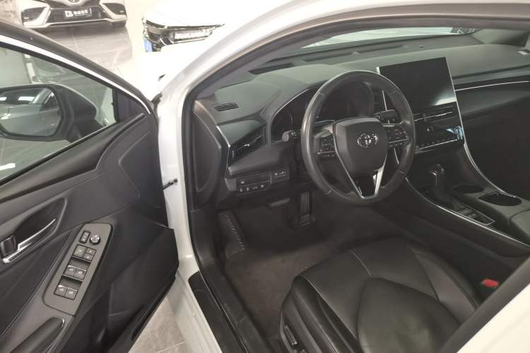 Used Toyota Avalon 2022 Dual-Engine 2.5L Luxury Edition