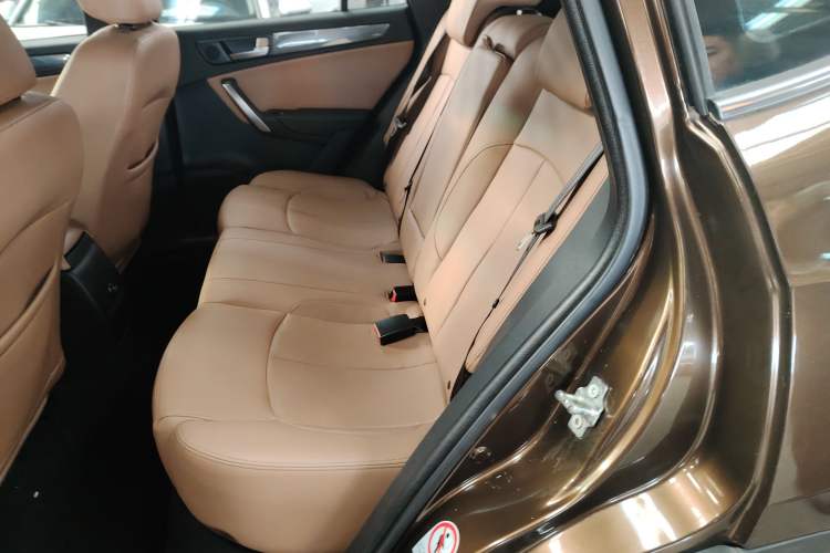 Used Brilliance V5 2016 1.5T Automatic Two-Wheel Drive Smart Version