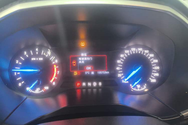 Used Ford Edge 2018 Facelifted EcoBoost 245 Two-Wheel-Drive Platinum Edition 5 Seats China V Emission Standard
