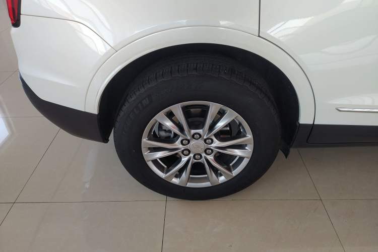 Used Cadillac XT5 2021 28T Luxury Version
