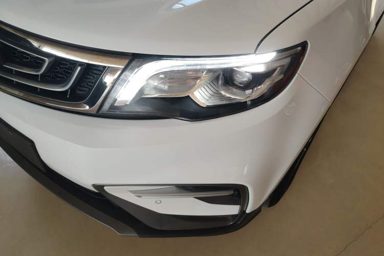 Used Geely Auto Emgrand X7 Sport 2018 1.8TD Automatic Two-Wheel Drive Smart Connect 4G Internet Edition