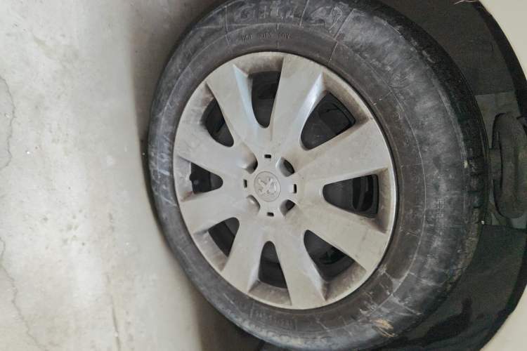 Used Peugeot 301 2016 1.6L Manual Comfort Edition