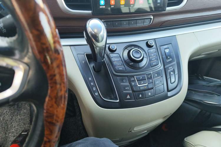 Used Buick GL8 2014 2.4L LT Luxury Business Executive Edition
