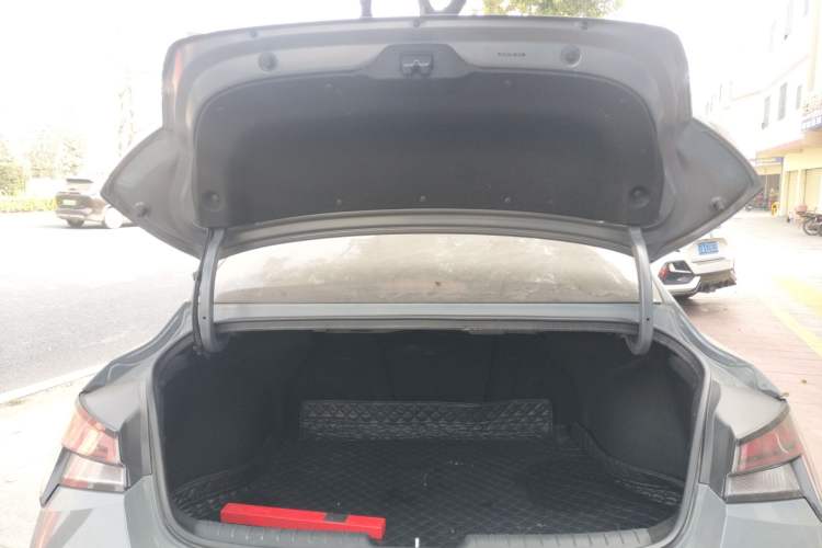 Used Hyundai Elantra 2021 1.5L CVT GLX Elite Edition