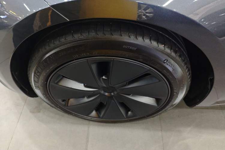Used Tesla Model 3 2023 Rear-Wheel-Drive Version