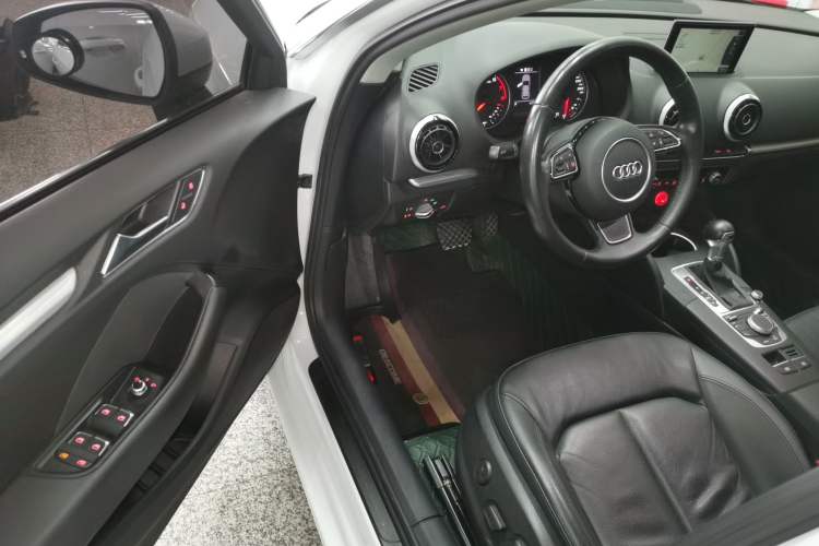 Used Audi A3 2015 Sportback 35 TFSI Millionth Anniversary Comfort Model