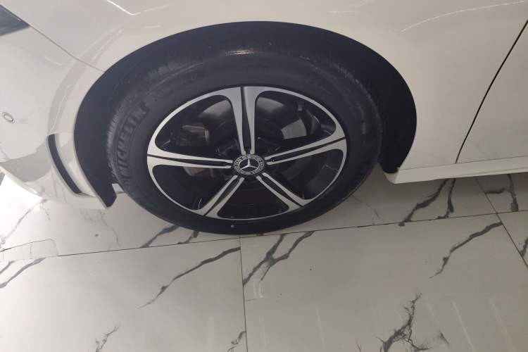 Used Mercedes-Benz A-Class 2022 Revised Version A 200 L Sport Sedan Fashionable Style