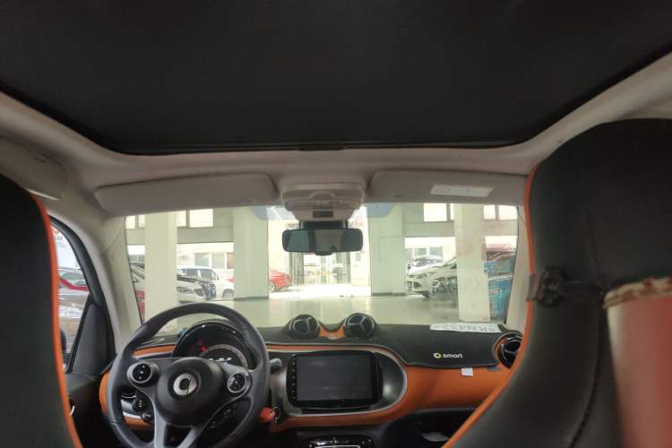 Used  fortwo 2015 1.0L 52 kW Hardtop Passion Edition
