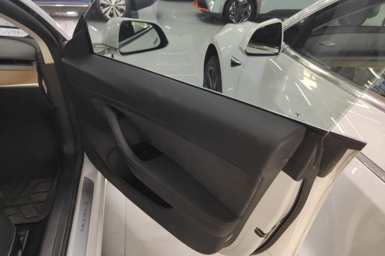 Used Tesla Model 3 2019 Standard Range Rear-Wheel Drive Upgraded Version (60 kWh)
