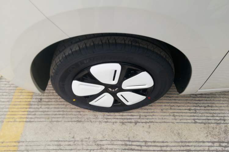 Used Wuling Hongguang MINIEV 2025 Four-Door Version Advanced Edition
