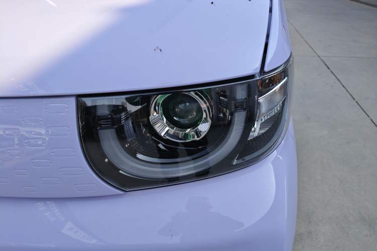 Used Chery QQ Ice Cream 2022 170km Sundae Phosphate Lithium-Ion
