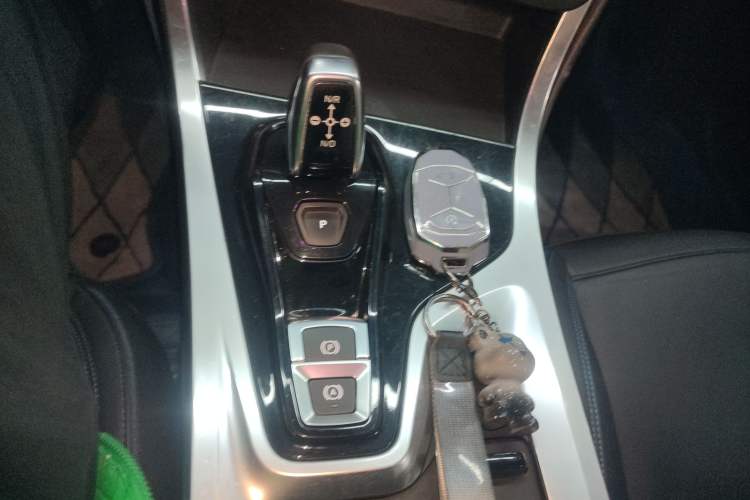 Used Lynk & Co 01 2017 2.0T Two-Wheel Drive Zhaopu Version
