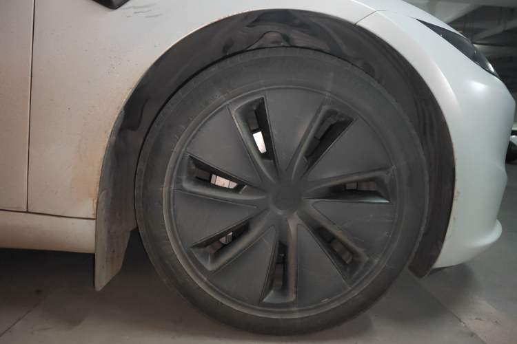 Used Tesla Model 3 2025 Rear-Wheel-Drive Version
