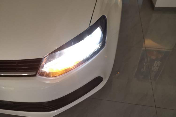 Used Volkswagen Polo 2018 1.5L Automatic Advanced Driving Model
