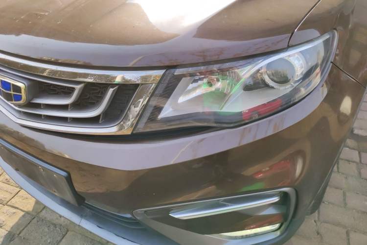 Used Geely Auto Emgrand X7 Sport 2018 2.0L Manual Two-Wheel Drive Zhiya Version
