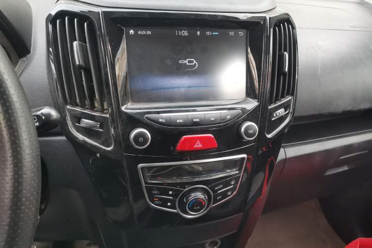 Used Great Wall M4 2015 1.5L AMT Luxury Model
