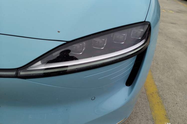 Used Hima Luxeed S7 2025 785 km Ultra
