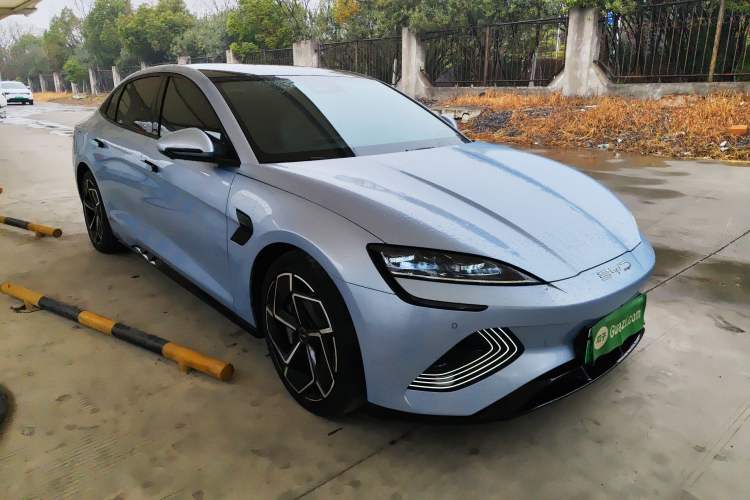 Used BYD Seal 2022 700 km Long-Range Rear-Wheel-Drive Version
