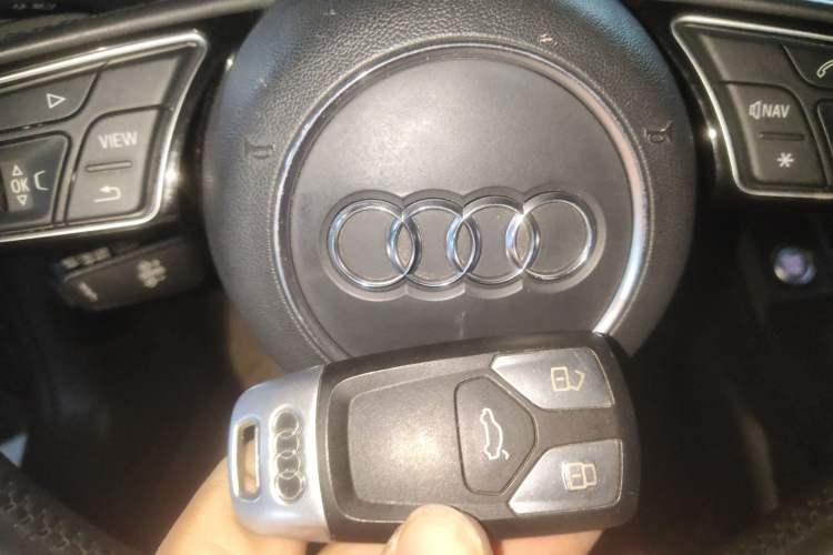 Used Audi A4L 2019 40 TFSI Fashion Version China V