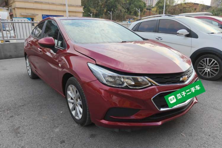 Used Chevrolet Cruze 2018 320 Automatic Pioneer Sunroof Edition
