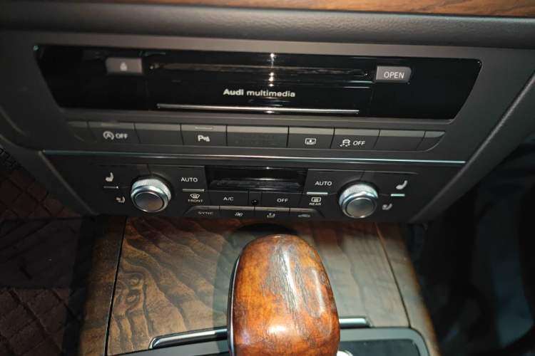 Used Audi A6L 2018 30th Anniversary Edition 50 TFSI quattro Prestige Model