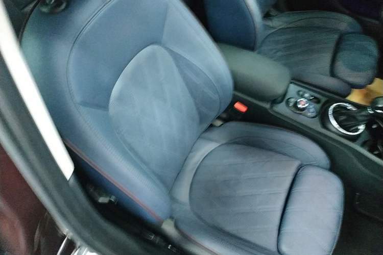 Used  Clubman 2016 Revised Version 1.5T COOPER Connoisseur Edition
