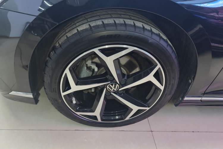 Used Volkswagen Magotan 2023 2 Million Units Commemorative Edition 330TSI DSG Luxury Version