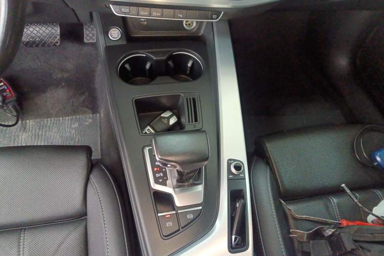 Used Audi A4L 2022 40 TFSI Fashion Dynamic Model