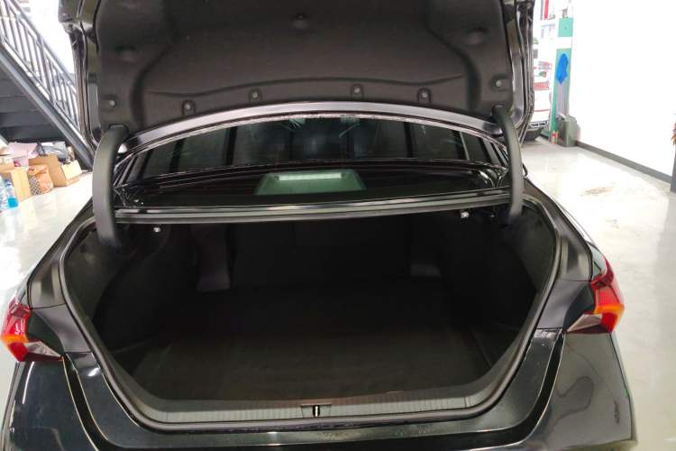 Used Toyota Avalon 2022 Dual-Engine 2.5L Luxury Edition