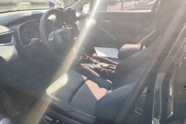 Used Toyota FRONTLANDER 2023 2.0L CVT Luxury Edition